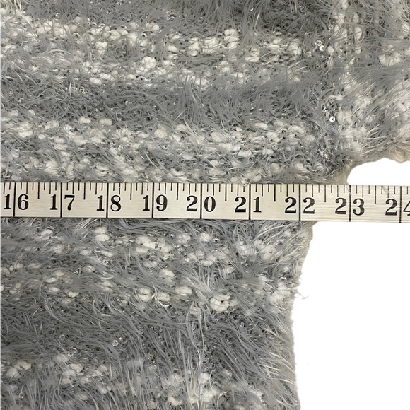 Apt 9 Sweater Top Womens Large Super Soft Fuzzy Silver Sequined Metallic Gray - Picture 9 of 10